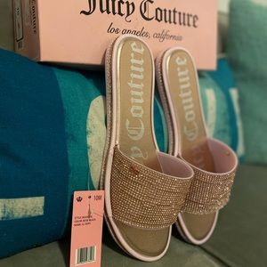 NWB Juicy Couture Beaded YIPPY Sandals in Rose Gold Sz10